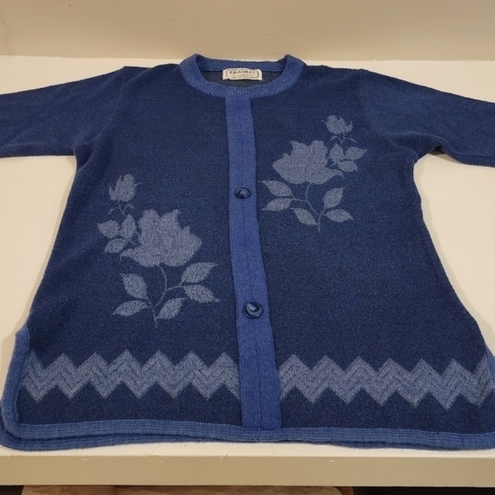 Womens Frasilli Pullover Sweater With Blue Flowers